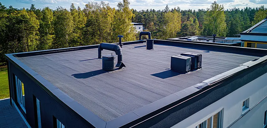 Professional Flat Roof Replacement Services in Sun Prairie, WI