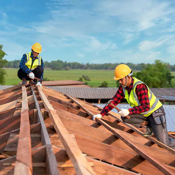 Why Sun Prairie, WI Property Owners Trust Sun Prairie Roofing Pro for Garage Roof Replacement?