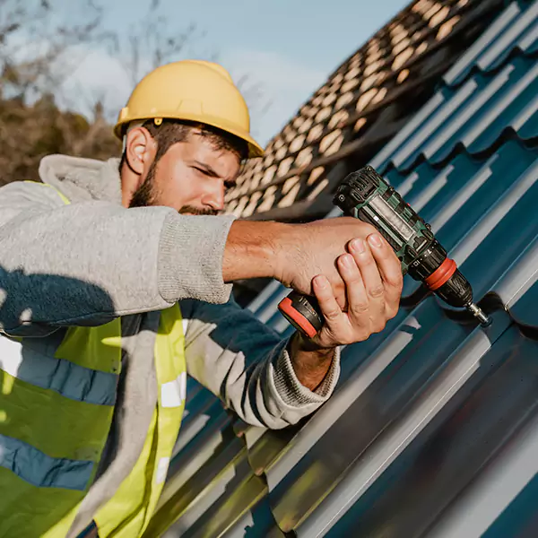Why Sun Prairie Property Owners Choose Sun Prairie Roofing Pro for Metal Roof Replacement?